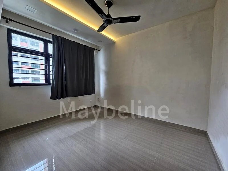 4 Room (4A) HDB for Rent in  932A Hougang Avenue 9 - Image 2