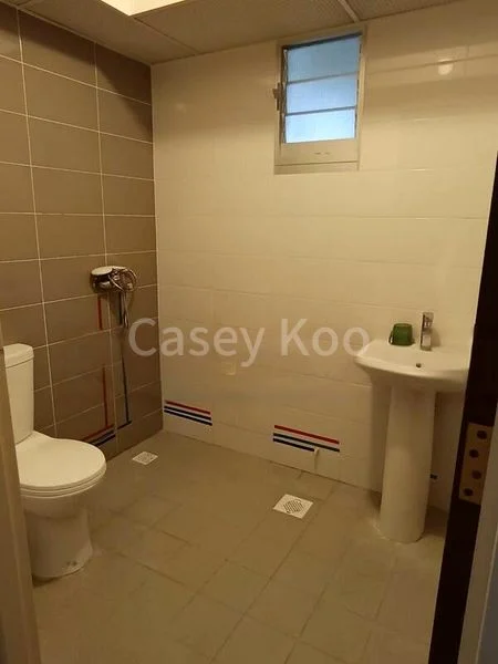 4 Room (4A) HDB for Rent in  131B Lorong 1 Toa Payoh - Image 6