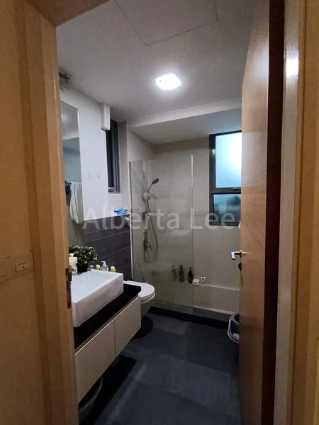 Master Room (Condo) for Rent in  The Verve - Image 4