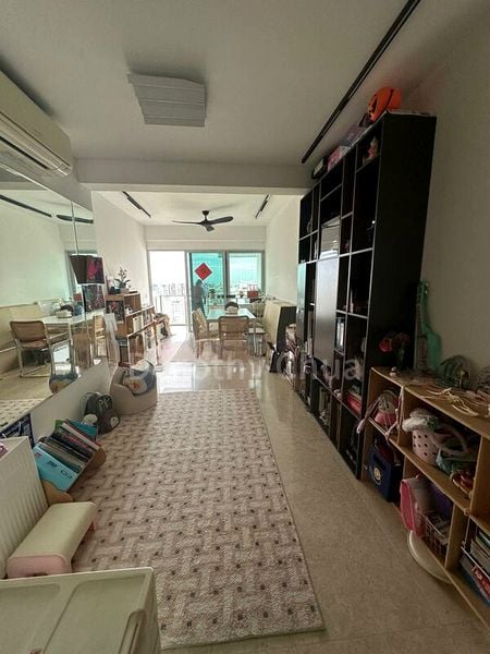 3 Bed Condo for Rent in  Eight Riversuites - Image 1