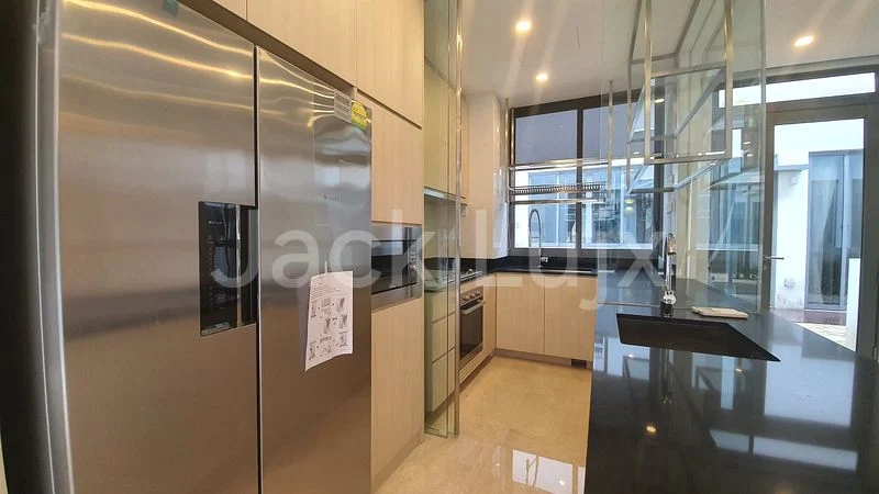 4+1 Bed Cluster House (Landed) for Rent in  Greenwood Mews - Image 3