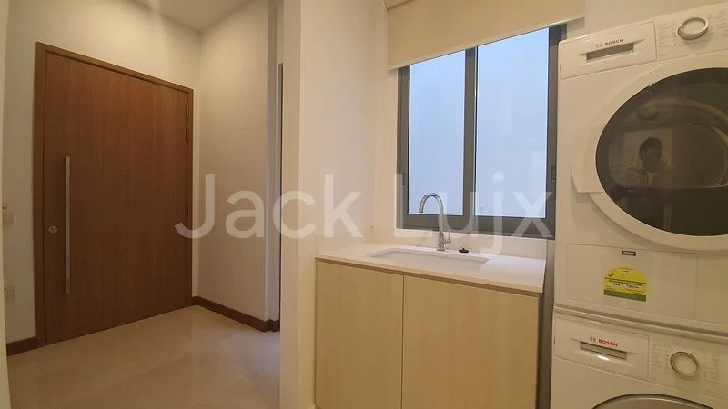 4+1 Bed Cluster House (Landed) for Rent in  Greenwood Mews - Image 12