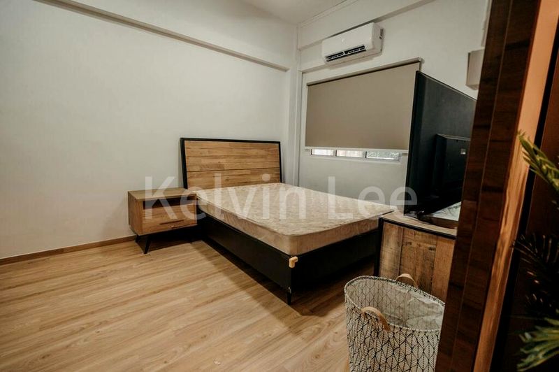 3 Bed Walk-up Apartment (Condo) for Sale in  Eng Aun Mansion - Image 4