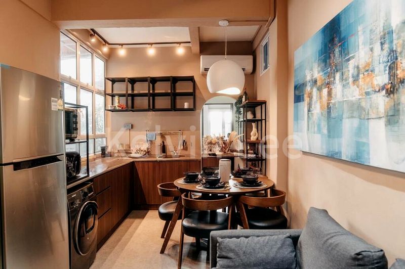 3 Bed Walk-up Apartment (Condo) for Sale in  Eng Aun Mansion - Image 7