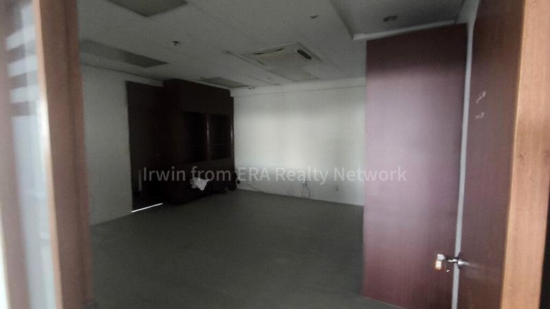 Light Industrial (B1) for Rent: Tong Lee Building - Image 5