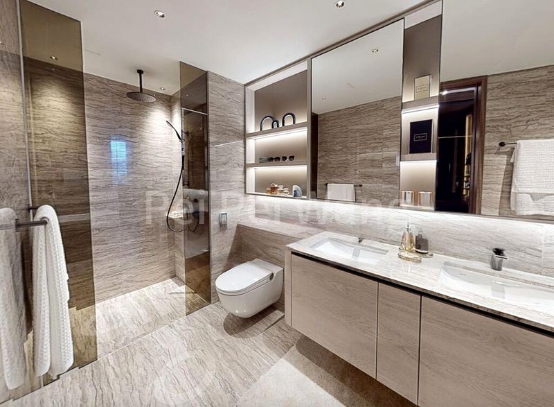 5 Bed Condo for Sale in  The Continuum - Image 11