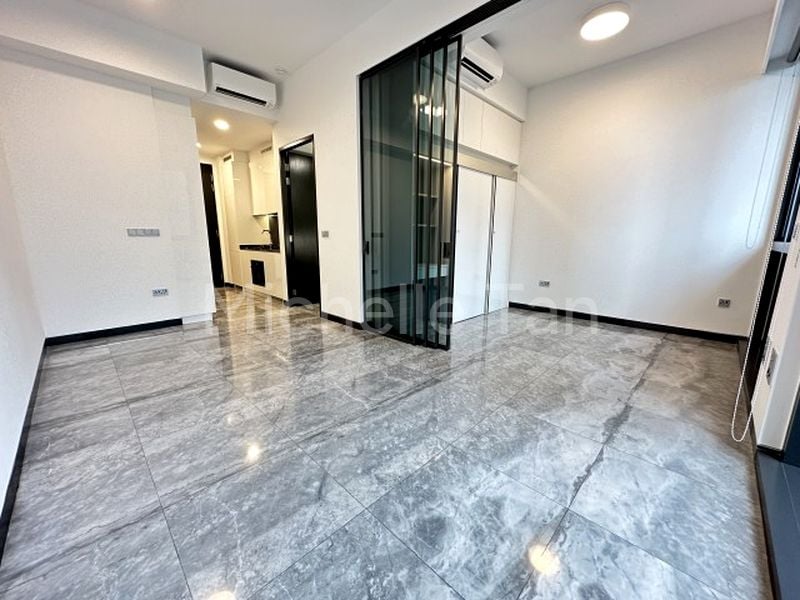 1 Bed Condo for Sale in  Midtown Bay - Image 3