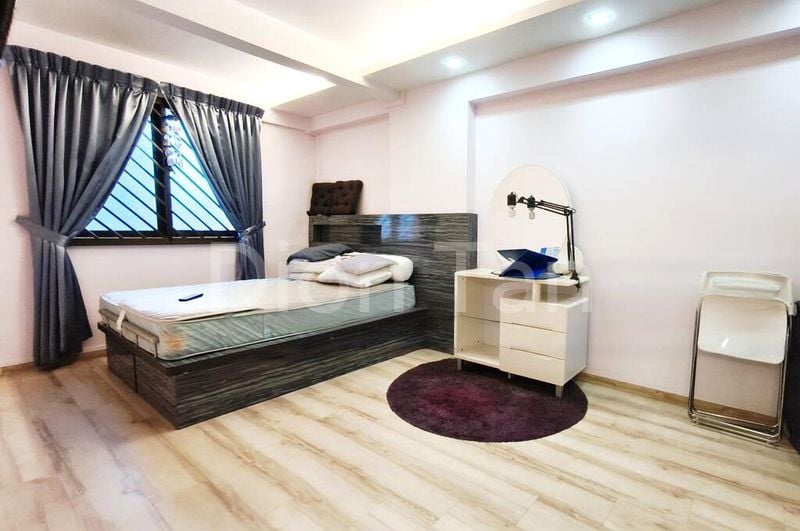 3 Room (3I) HDB for Sale in  170 Stirling Road - Image 3