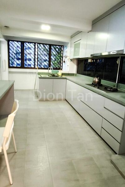 3 Room (3I) HDB for Sale in  170 Stirling Road - Image 5