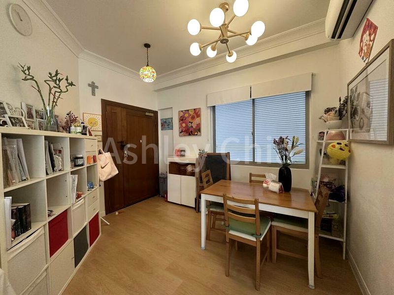 2 Bed Condo for Sale in  The Bayshore - Image 2
