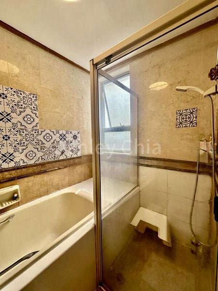 2 Bed Condo for Sale in  The Bayshore - Image 5