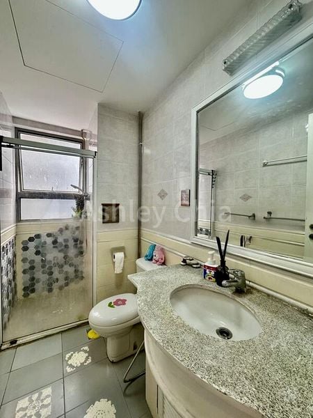 2 Bed Condo for Sale in  The Bayshore - Image 13