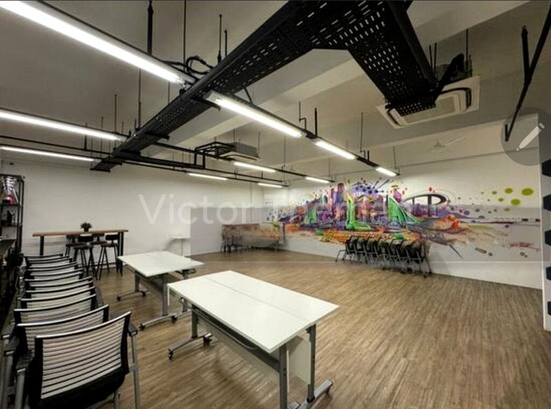 Light Industrial (B1) for Rent: Thye Hong Centre - Image 5