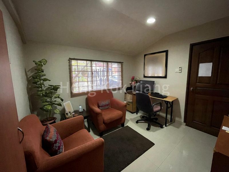 4 Bed Terraced House (Landed) for Sale in  Lorong K Telok Kurau - Image 10