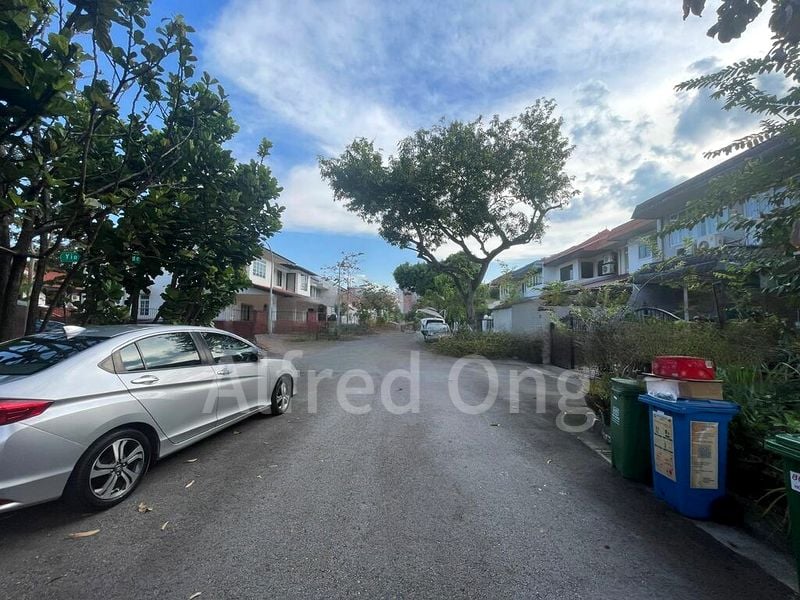 5 Bed Terraced House (Landed) for Sale in Far Horizon Garden - Image 3