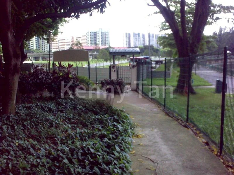 Common Room (Condo) for Rent in  Lakepoint Condominium - Image 10