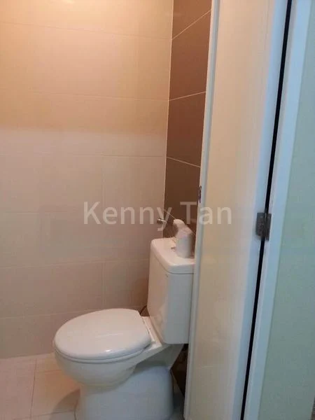 Common Room (Condo) for Rent in  Lakepoint Condominium - Image 6