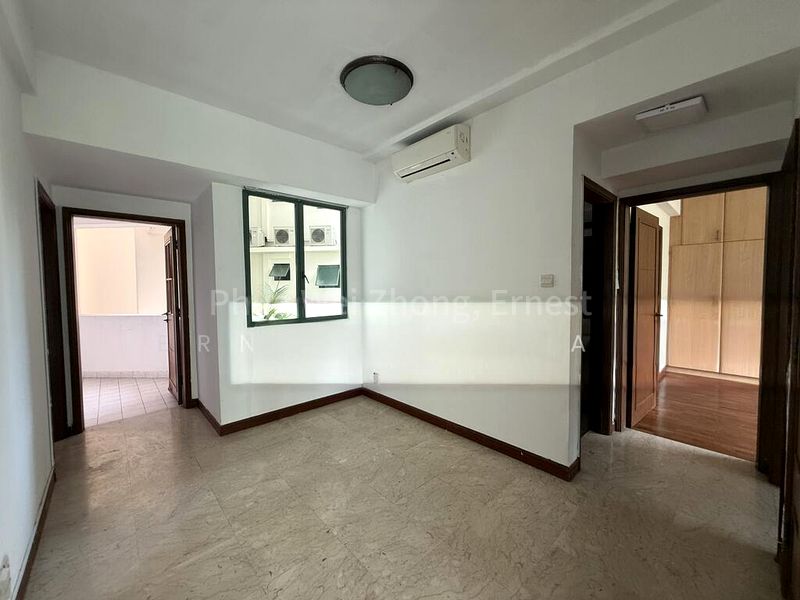 2 Bed Condo for Sale in  Palm Gardens - Image 6