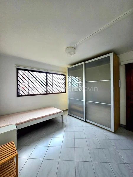 Common Room (HDB) for Rent in  161 Bishan Street 13 - Image 5