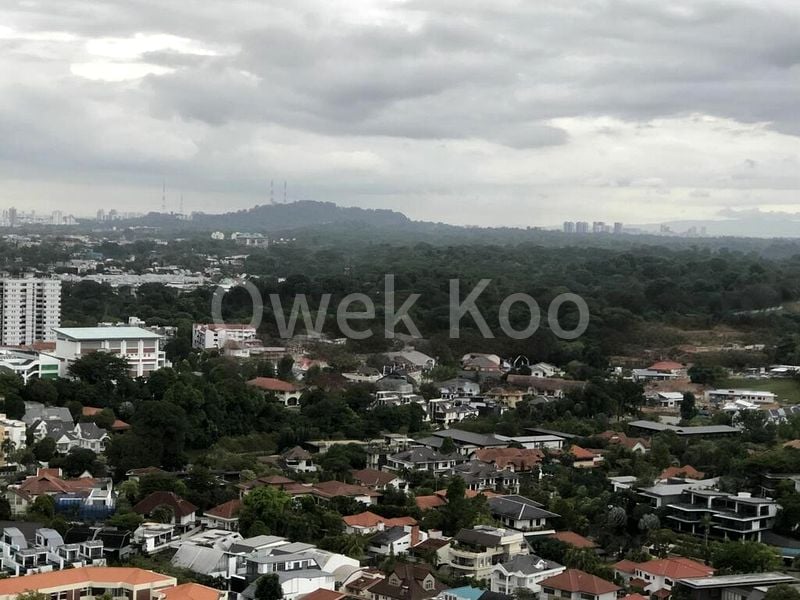 3 Bed Condo for Rent in  Lincoln Suites - Image 1