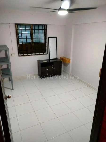 Common Room (HDB) for Rent in  570 Ang Mo Kio Avenue 3 - Image 5