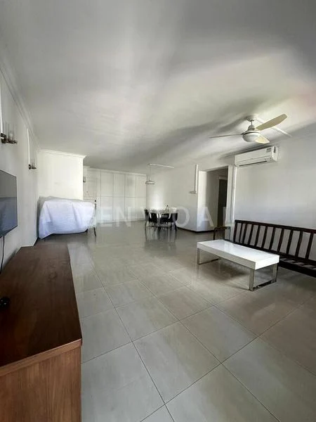 5 Room (5A) HDB for Rent in 276 Toh Guan Road - Image 1