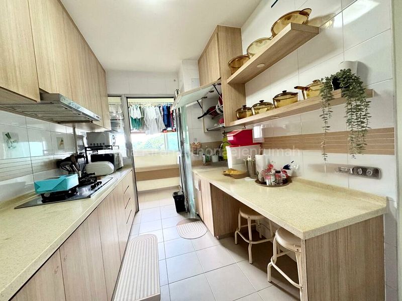 4 Room (4A) HDB for Sale in  450A Sengkang West Way - Image 9