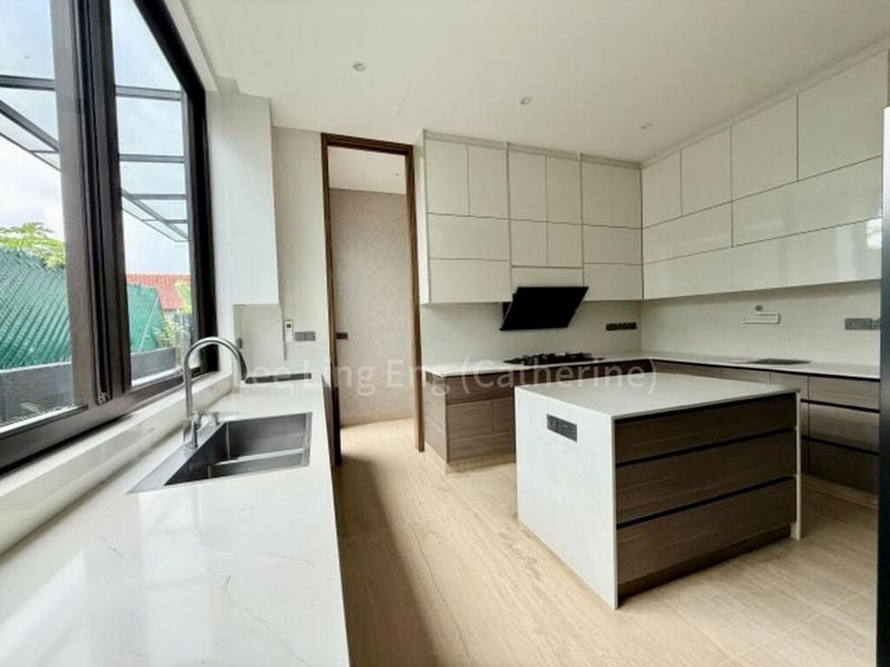 6 Bed Bungalow (Landed) for Rent in  Jalan Ampang - Image 16