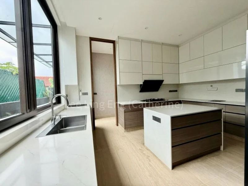 6 Bed Bungalow (Landed) for Rent in Jalan Ampang - Image 16