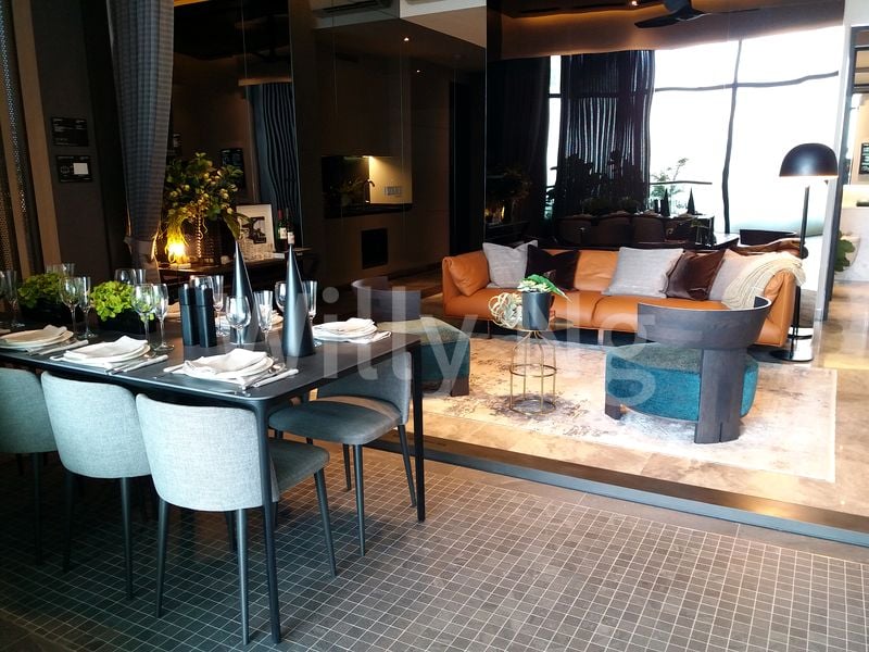 2 Bed Condo for Sale in Midtown Bay - Image 1