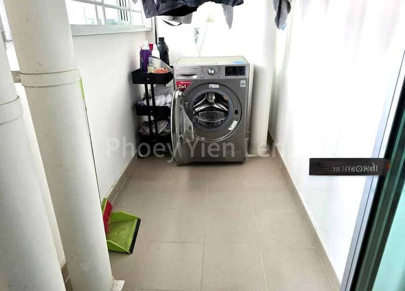 4 Room (4A) HDB for Sale in  292C Bukit Batok East Avenue 6 - Image 16