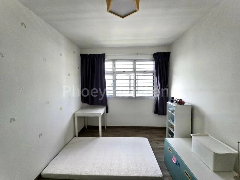 4 Room (4A) HDB for Sale in  292C Bukit Batok East Avenue 6 - Image 9