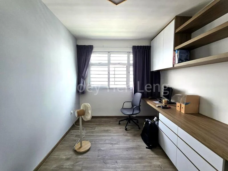 4 Room (4A) HDB for Sale in  292C Bukit Batok East Avenue 6 - Image 11