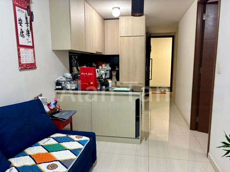 1 Bed Condo for Sale in The Promenade @ Pelikat - Image 2