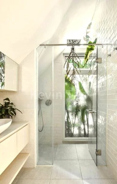 4 Bed Terraced House (Landed) for Sale in Ansar Garden - Image 12