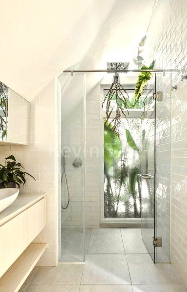 4 Bed Terraced House (Landed) for Sale in Ansar Garden - Image 5