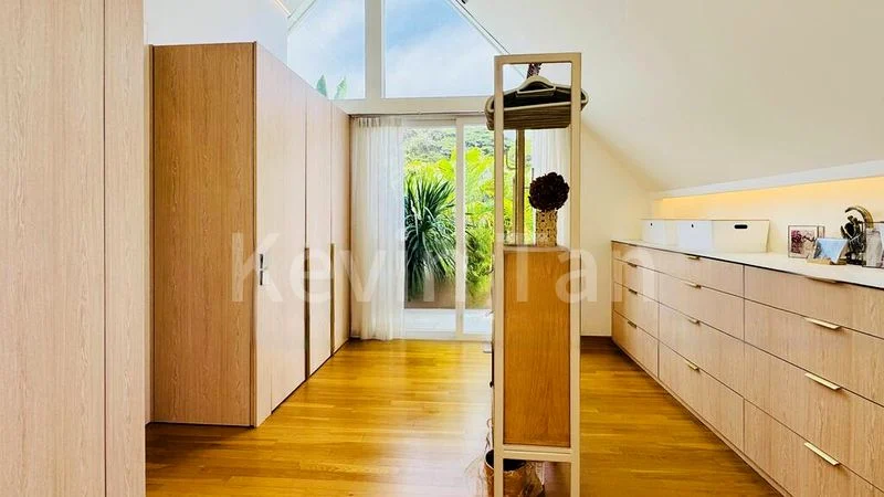 4 Bed Terraced House (Landed) for Sale in Ansar Garden - Image 3