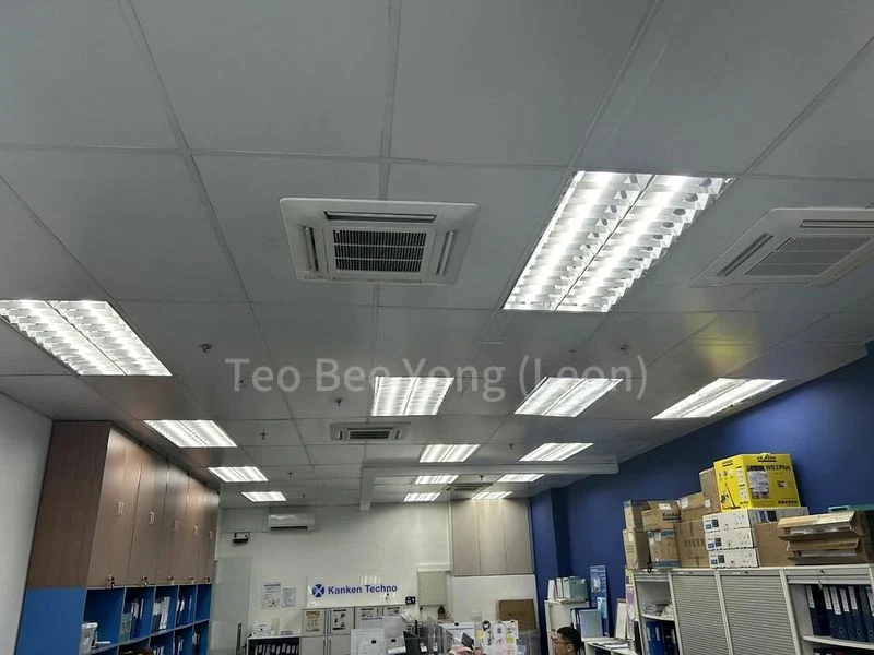 Light Industrial (B1) for Rent: "Unity Centre - Image 2