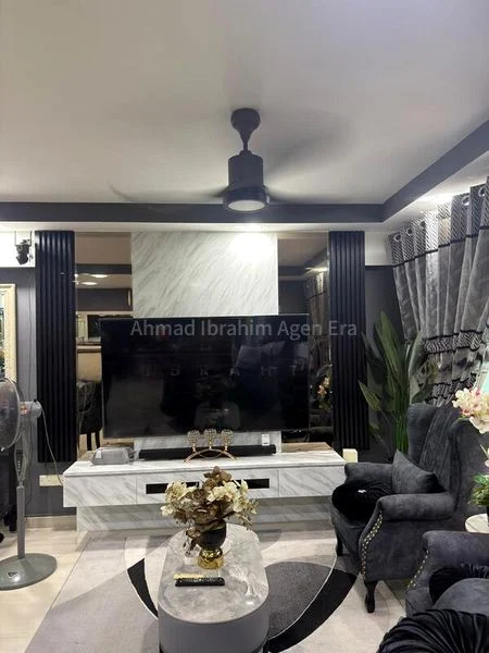 4 Room (4A) HDB for Sale in 987B Jurong West Street 93 - Image 12