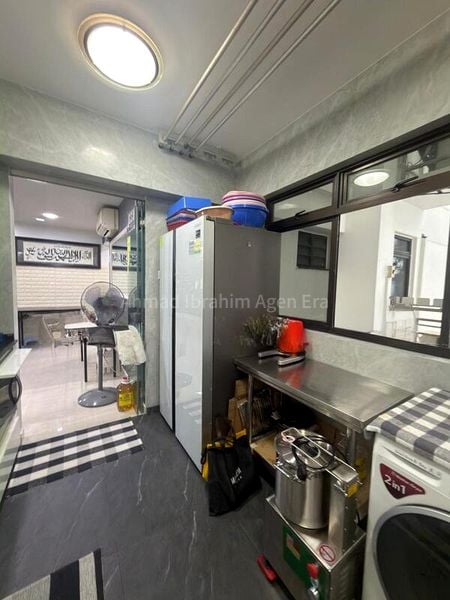 4 Room (4A) HDB for Sale in 987B Jurong West Street 93 - Image 10