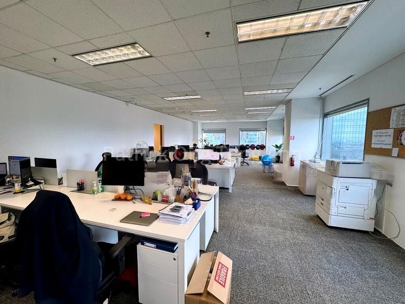Office for Rent: Suntec City Tower - Image 1