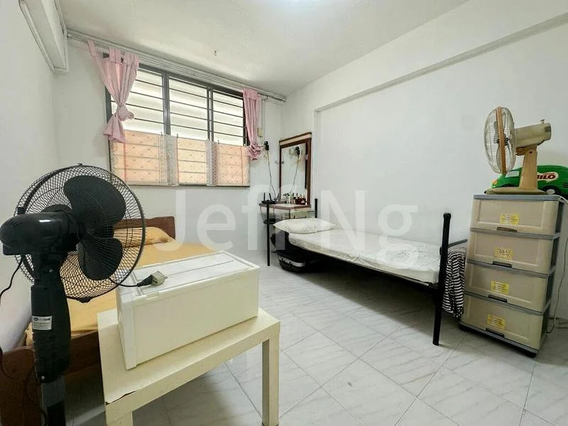 3 Room (3A) HDB for Rent in  617 Hougang Avenue 8 - Image 3