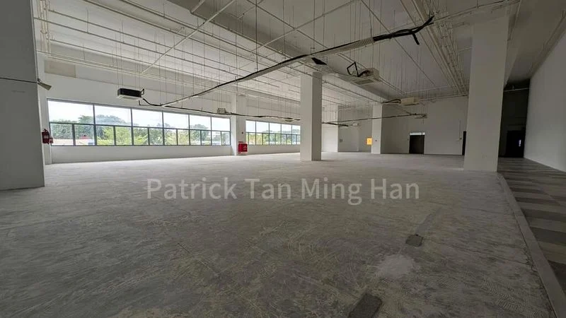 Light Industrial (B1) for Rent: Zhaolim Building - Image 3