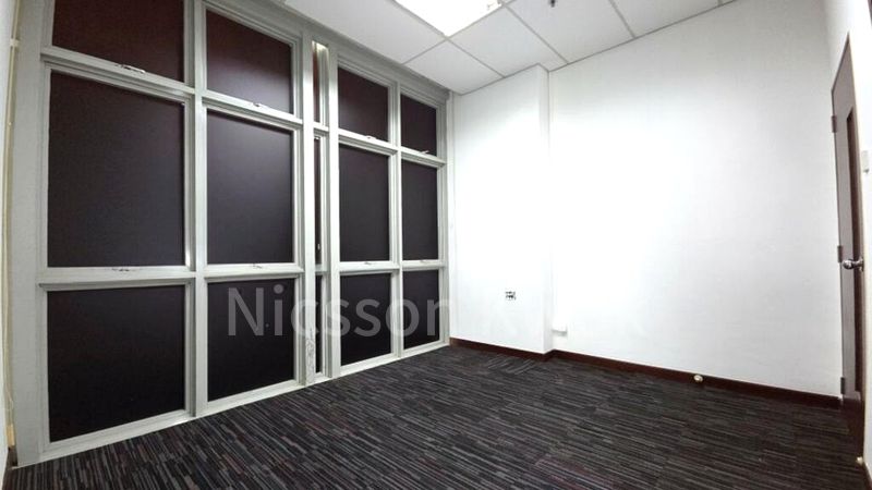Office for Rent: Prestige Centre - Image 5