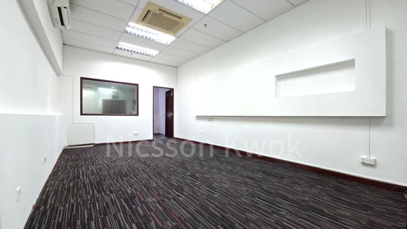 Office for Rent: Prestige Centre - Image 11