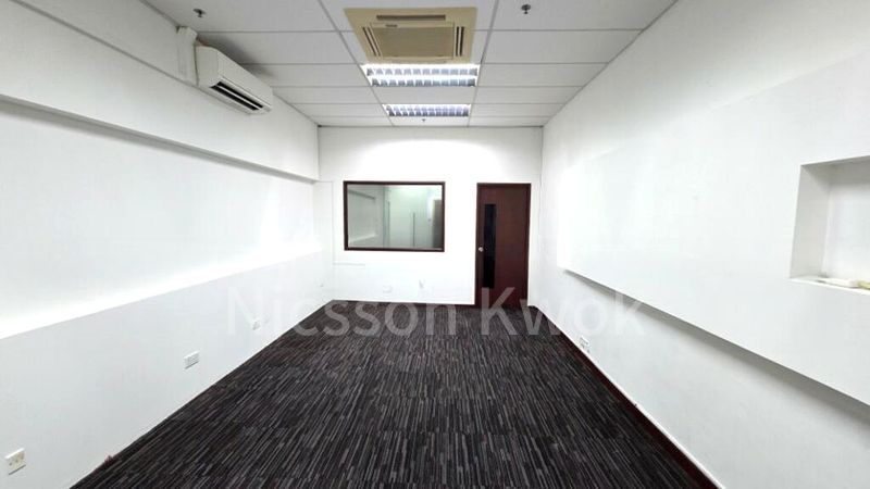 Office for Rent: Prestige Centre - Image 10
