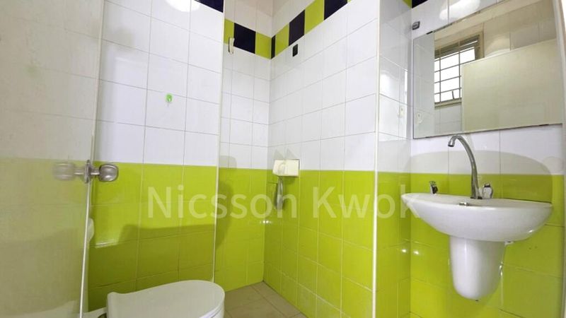 Office for Rent: Prestige Centre - Image 4