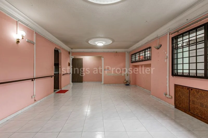 5 Room (5A) HDB for Sale in 515 Choa Chu Kang Street 51 - Image 1