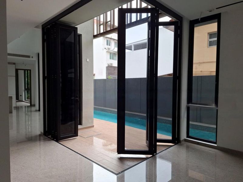 6 Bed Corner Terrace (Landed) for Sale around  Simon Place - Image 6