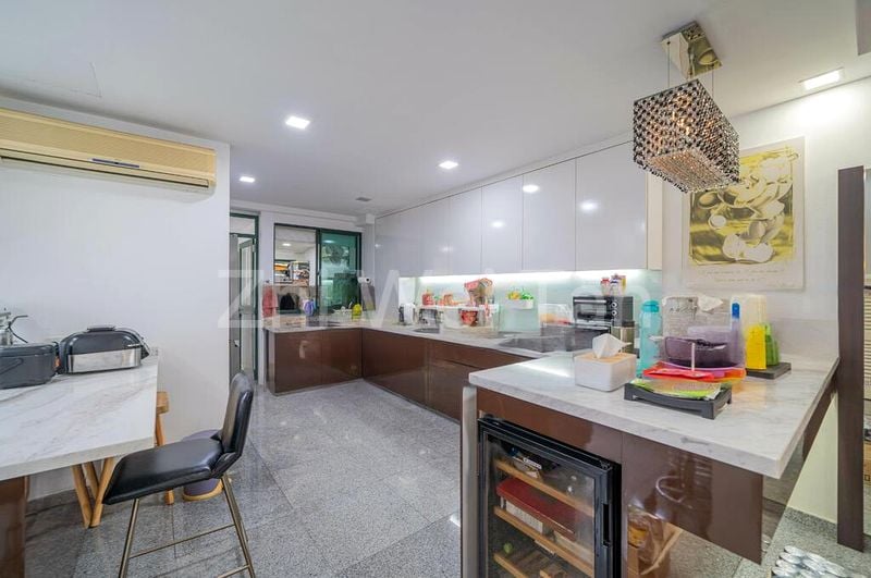 5 Bed Semi-Detached House (Landed) for Sale in Bartley Villas - Image 4